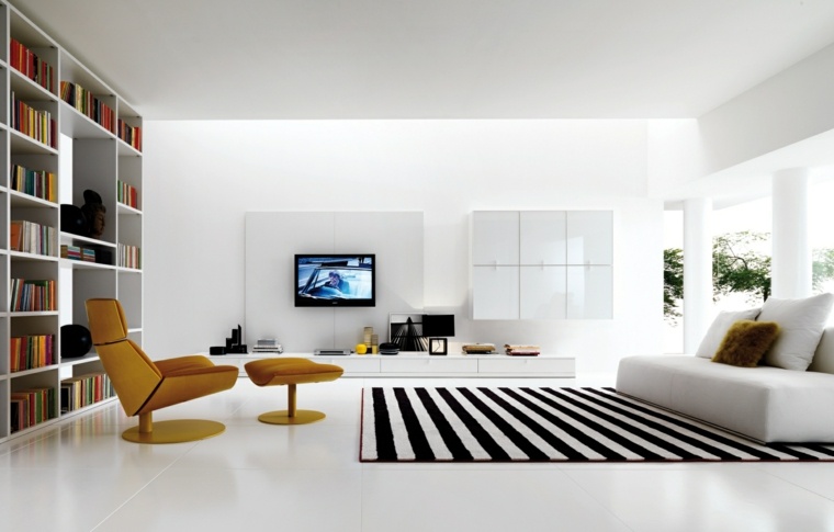 déco salon blanc scandinave design tapis rayures fauteuil jaune moderne canapé blanc