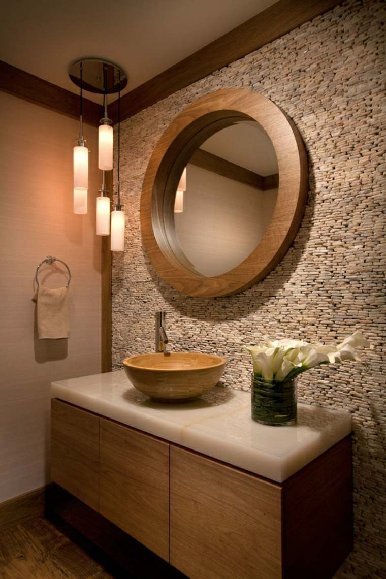miroir cadre bois mur briquettes pierre design déco fleurs luminaire suspension