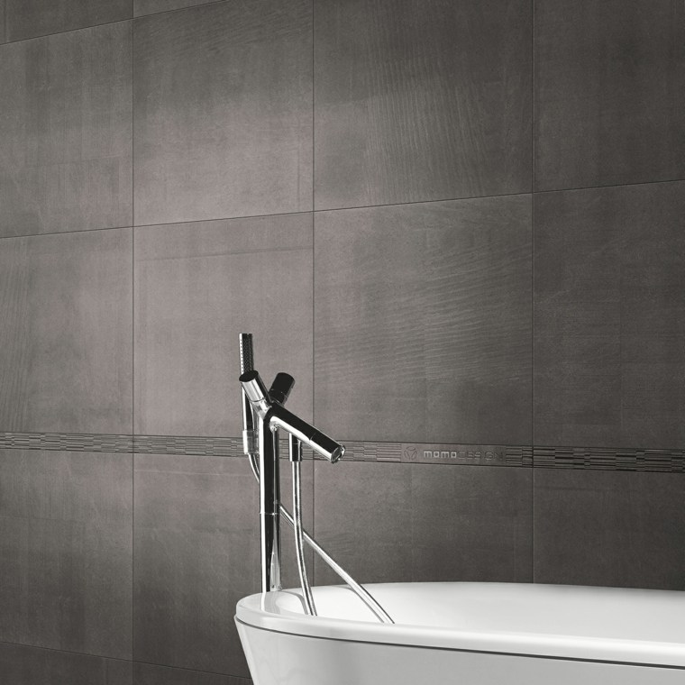 idée aménagement salle de bain baignoire blanche design carrelage gris salle de bain tendance 