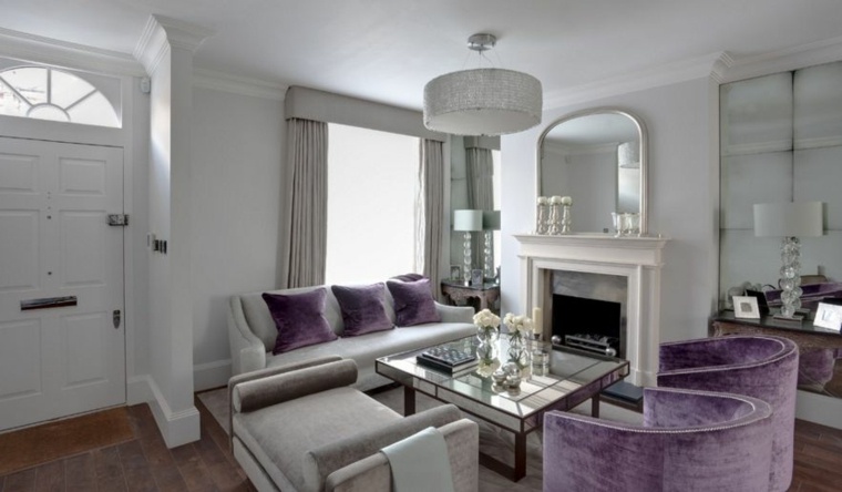 salon tendance aménagement déco idée fauteuil violet canapé table verre design
