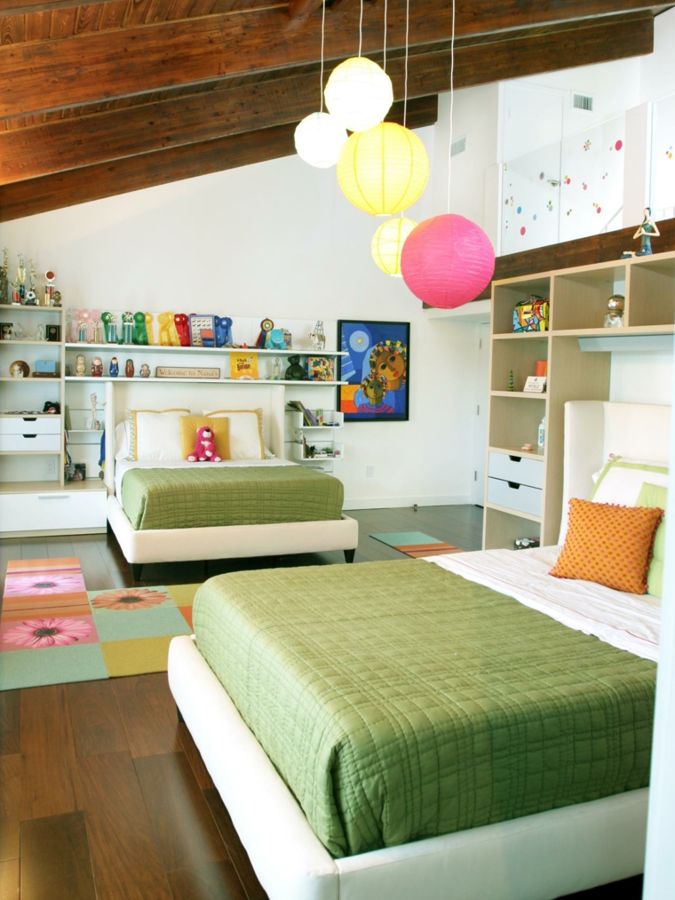 chambre enfant design idée éclairage lit étagères rangement parquet bois design