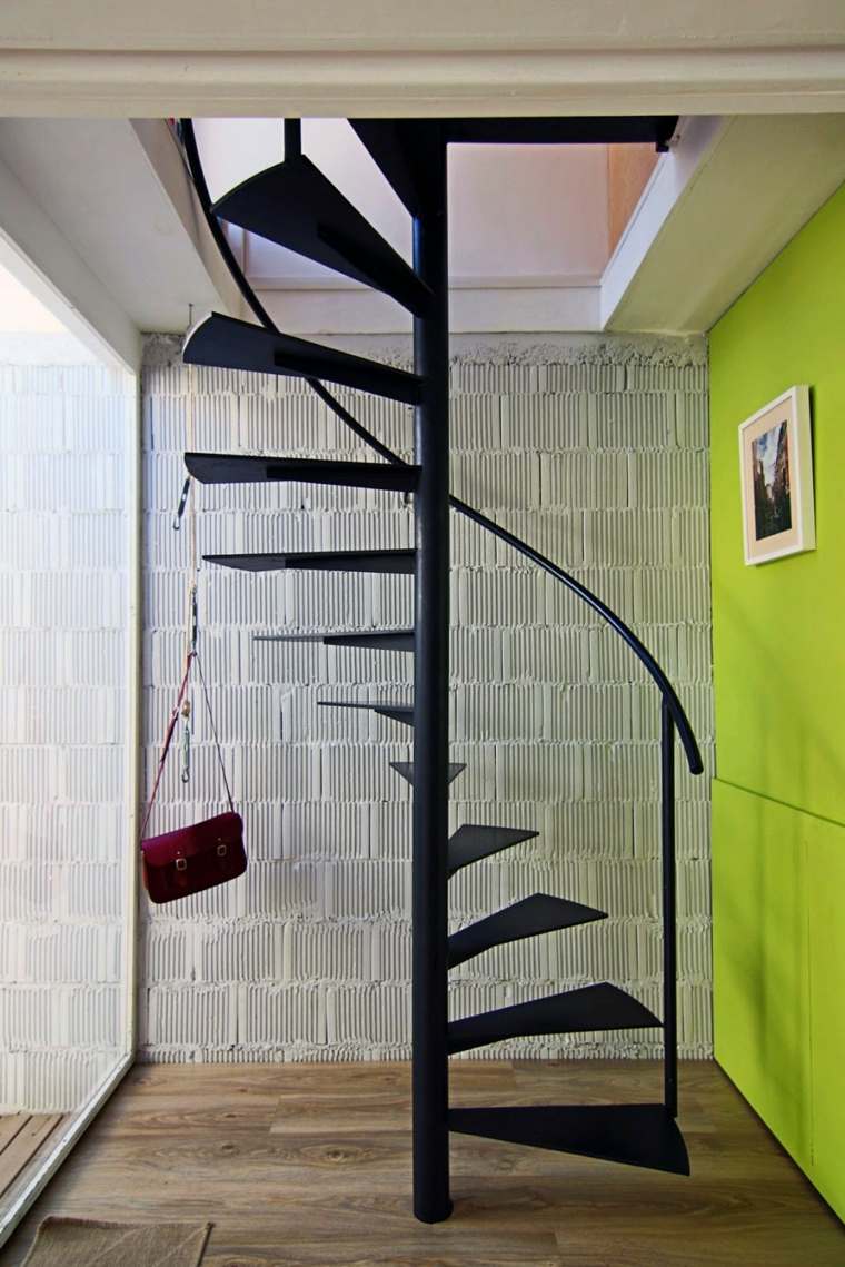 escalier design metal spirale