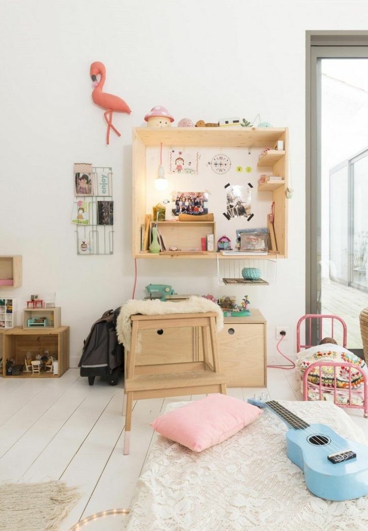 intérieur scandinave chambre enfant design bureau bois chaise tapis de sol blanc 