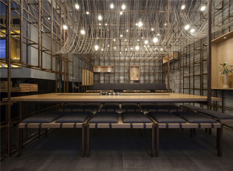 faux plafond moderne design original nouilles restaurant intérieur moderne idée aménangement 