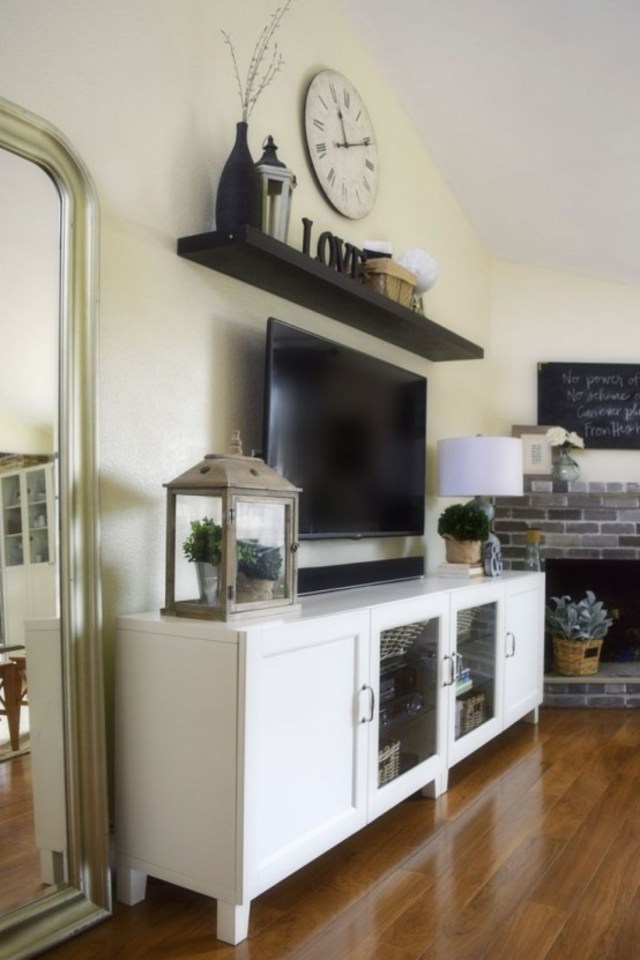meuble besta ikea rangement tiroirs design idée télé montre miroir cadre