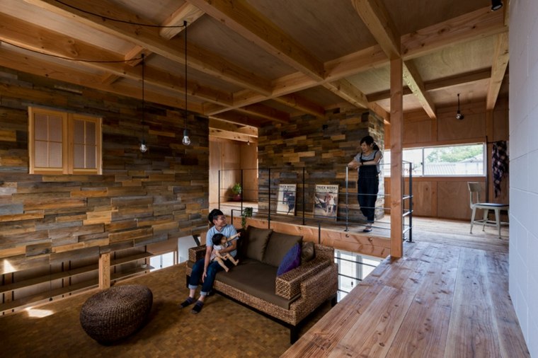 intérieur maison contemporaine décoration industrielle bois design alts ishibe japon