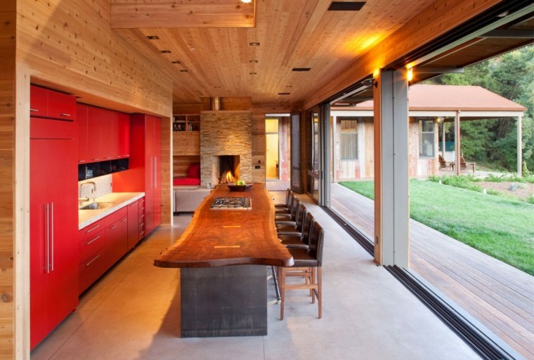 modèle de cuisine rouge bois design