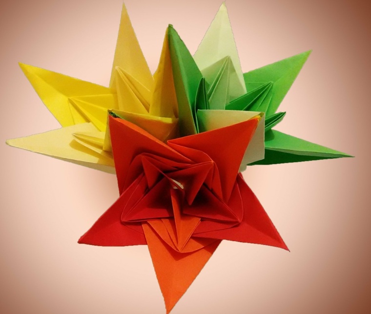 origami déco Noël fleurs DIY