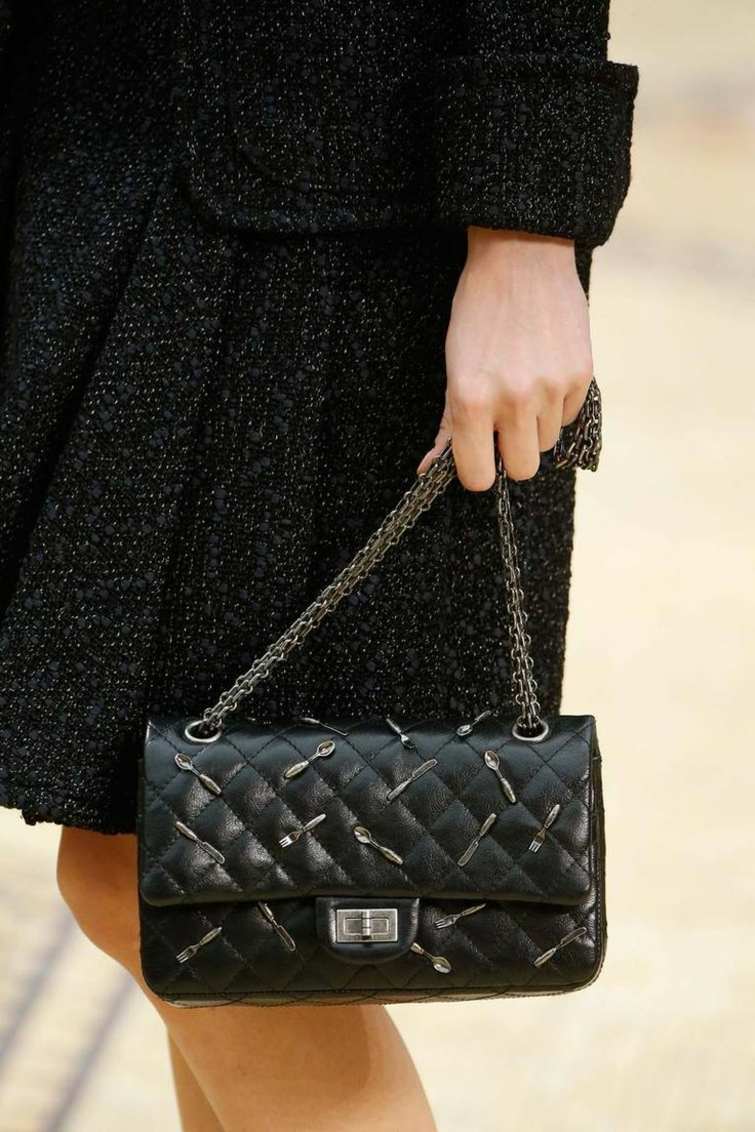 sac a main tendance Chanel noir