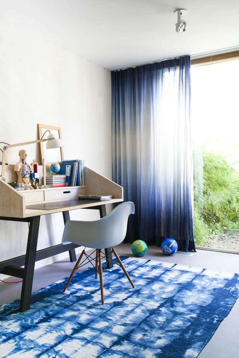 tissus teinture shibori technique japonaise tapis de sol rideau bureau bois chaise 
