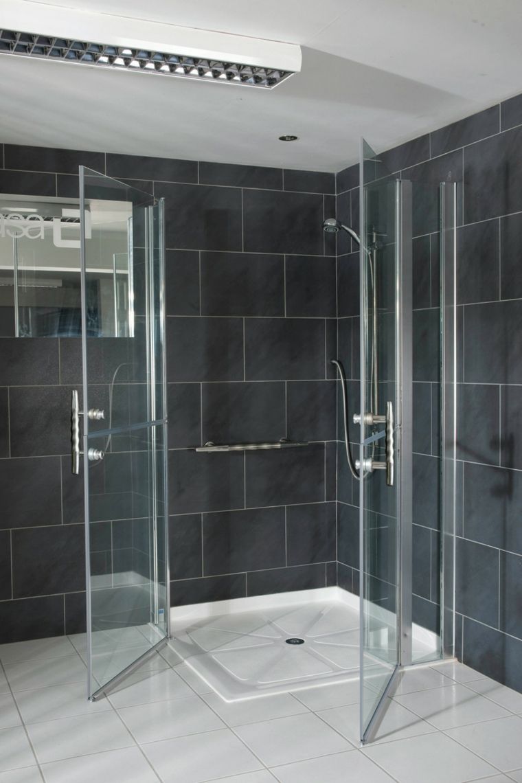salle de bain noire idée cabine douche paroi verre 