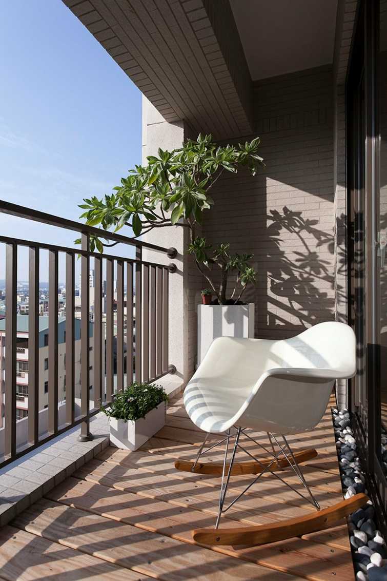décoration balcon fauteuil design