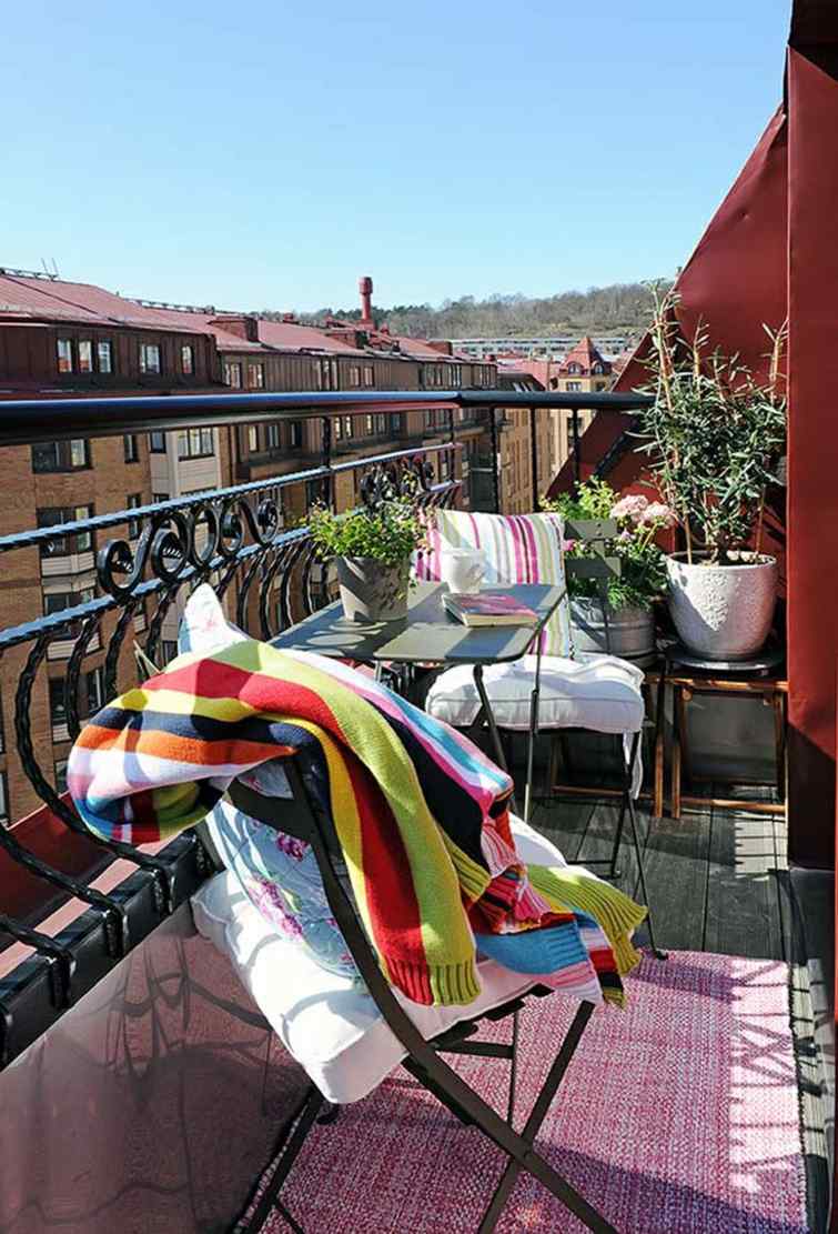 deco petit balcon moderne