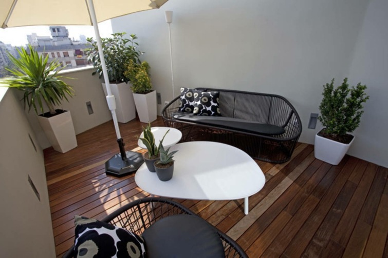 décoration petit balcon meubles design