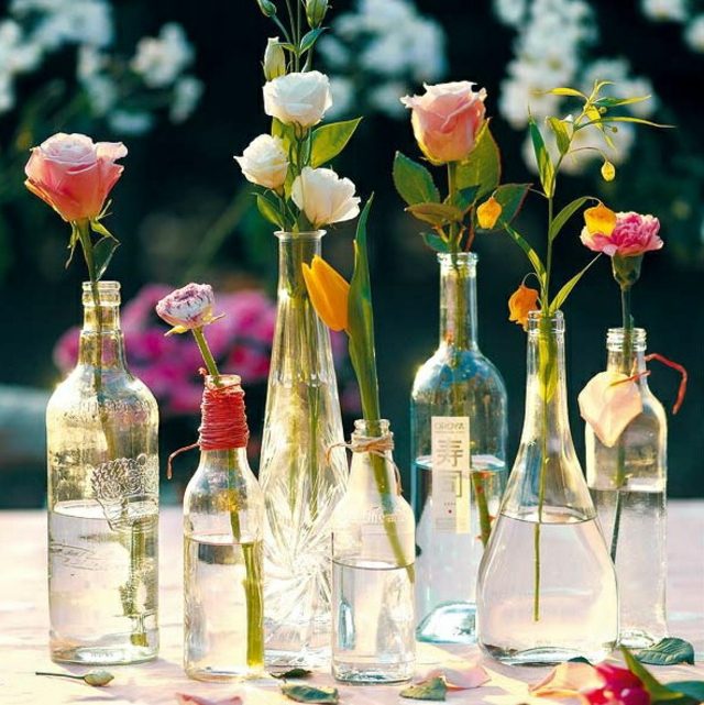 idée récup bouteille verre vase fleurs idée originale déco