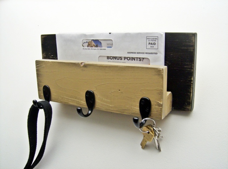 porte courrier accroche clés bois design idée entrée aménagement