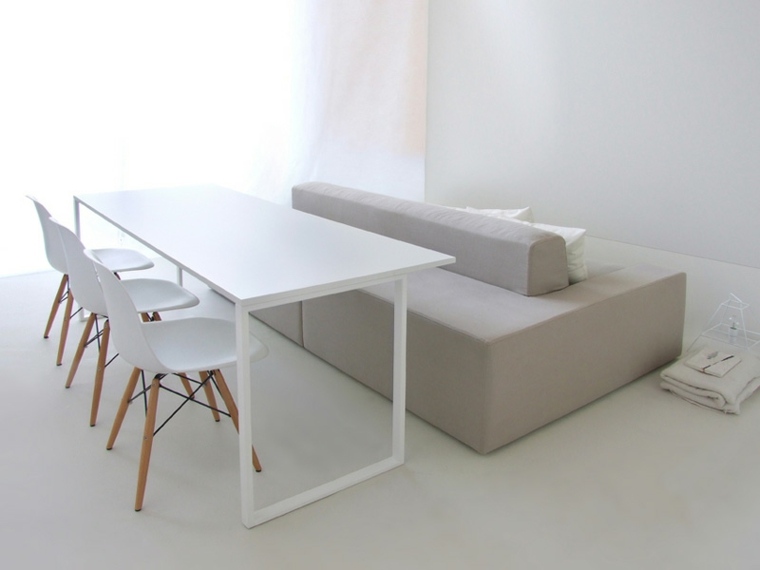 aménager petit espace idée meuble table blanche design chaise coussin intérieur moderne table blanche