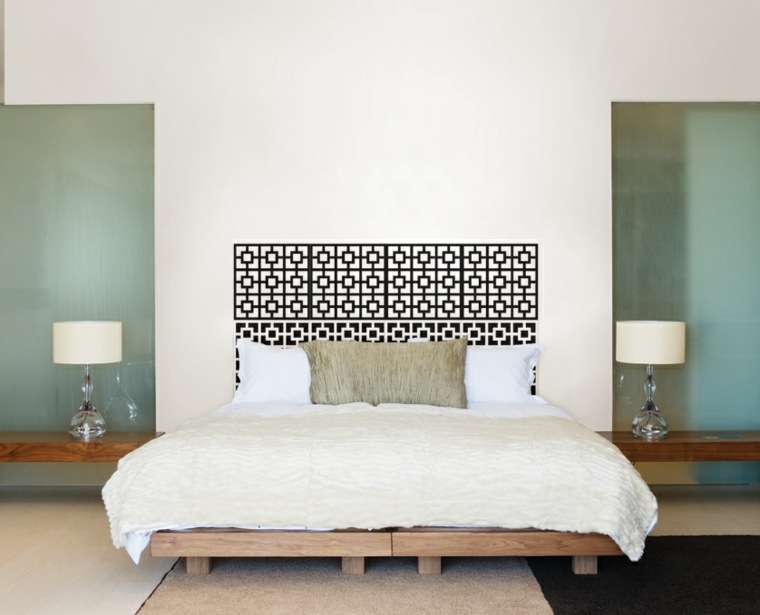 idée aménagement chambre à coucher tête de lit noir blanc design idée luminaire coussins déco mur dessin