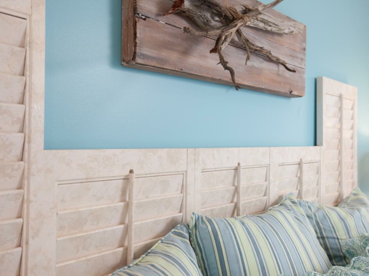 comment fabriquer une tête de lit bois mur bleu déco bois idée chambre