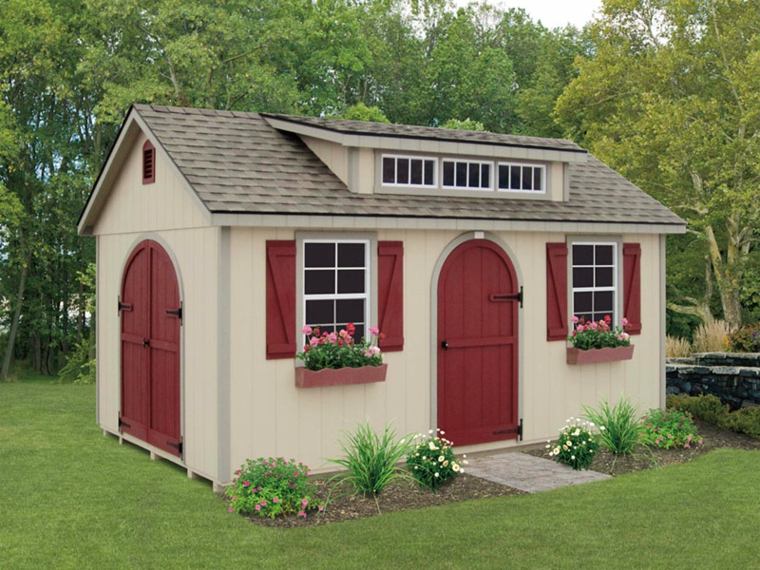 maison jardin bois rouge aménagement extérieur idée plantes
