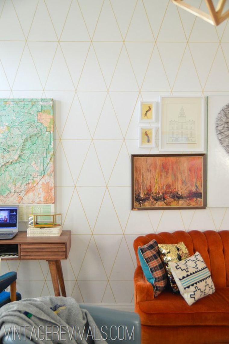 décoration diy mur idée salon canapé orange moderne coussins déco mur cadres