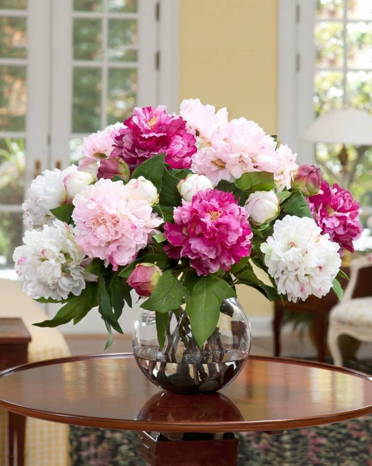 déco printemps table idée bouquet de fleurs original