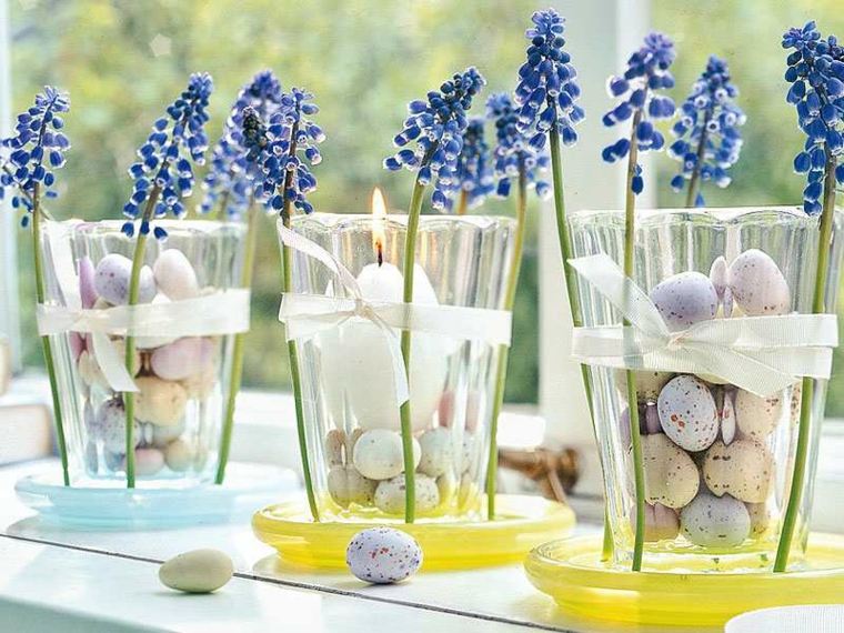décoration de table idée fleurs bougie œufs 
