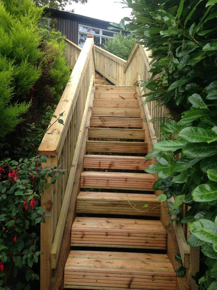escalier bois jardin idee