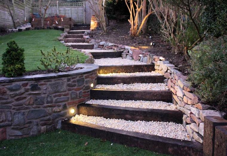 escalier jardin galets pierre