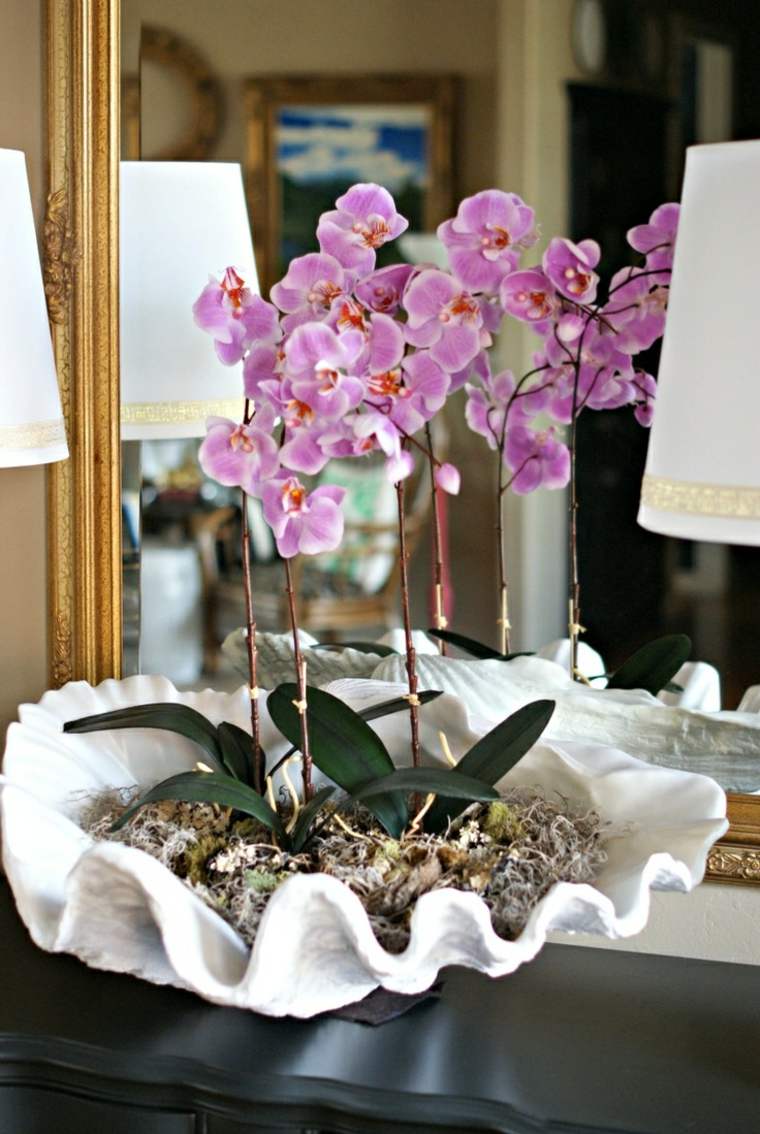 décoration printemps idée fleurs bouquet centre table pâques