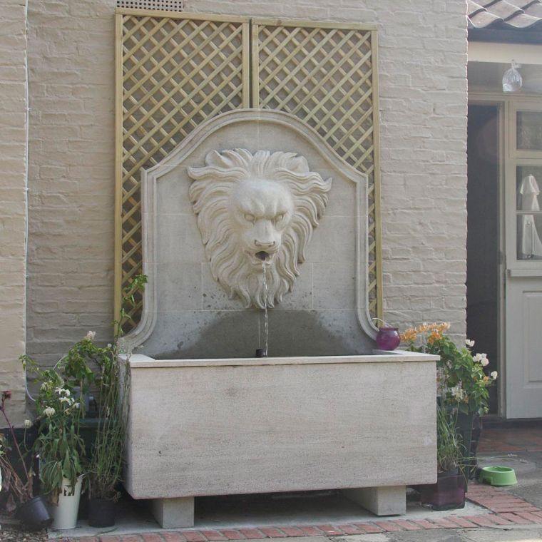 fontaine vintage deco jardin pierre