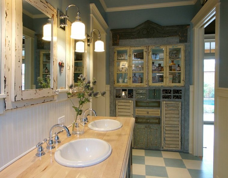 salle de bain décoration shabby chic idée intérieur mobilier bois salle de bains