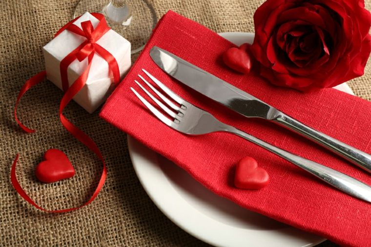 table saint valentin idée décorer originale 