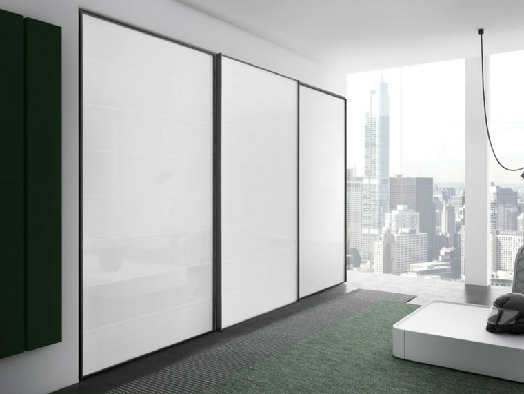 armoire portes coulissantes idée aménagement chambre lit déco tapis de sol 