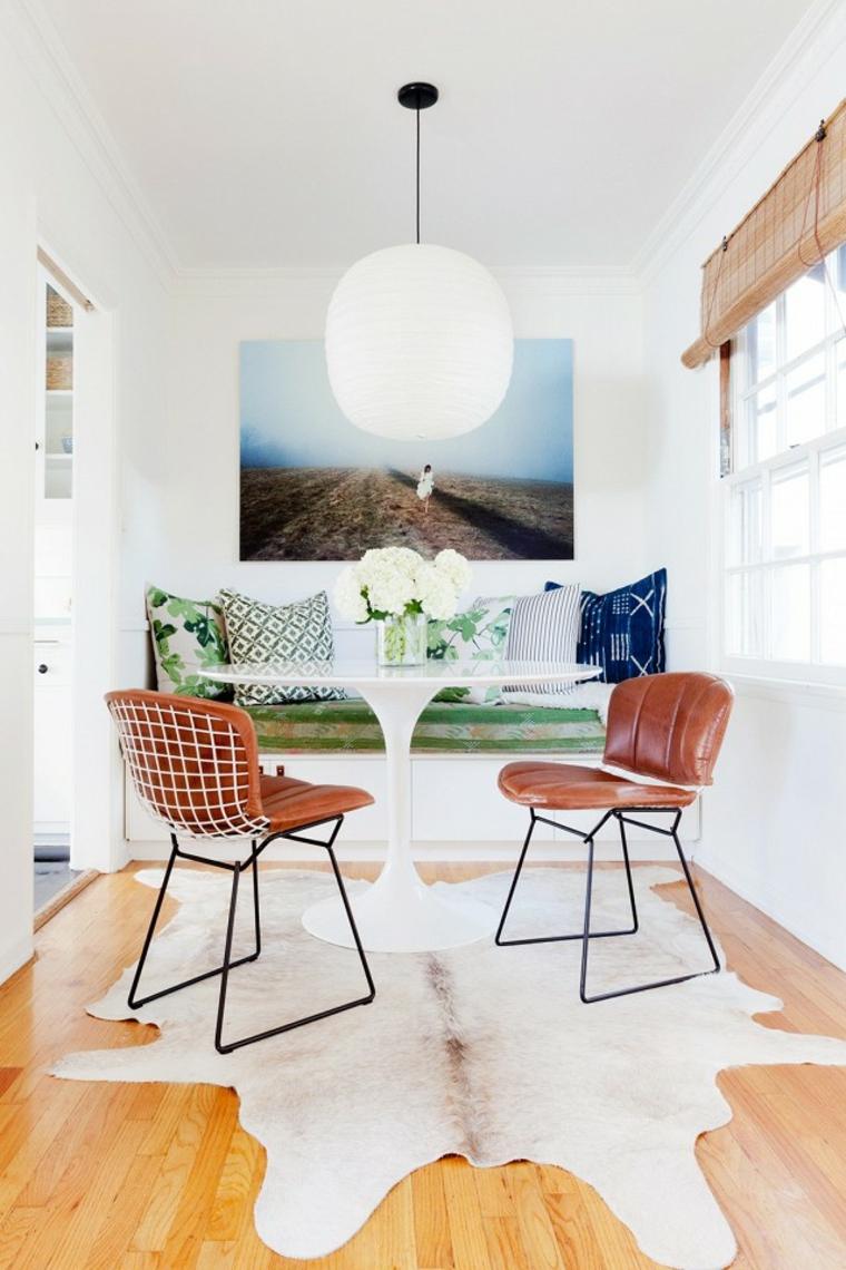 aménagement intérieur tendance minimaliste moderne chaise cuir tapis