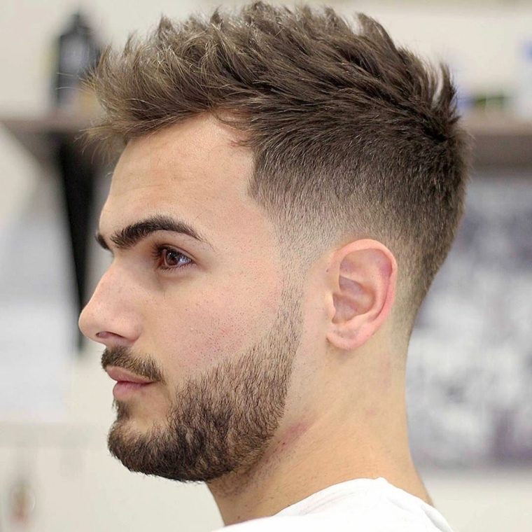 coupe homme tendance moderne cheveux homme coiffure undercut idée 