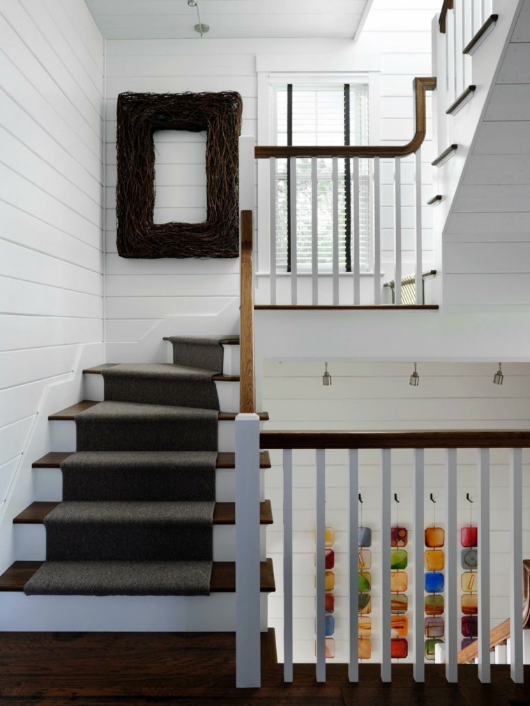 image escalier moderne blanc et noir