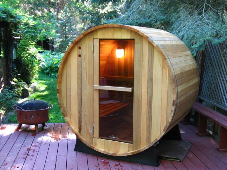 sauna extérieur design interessant