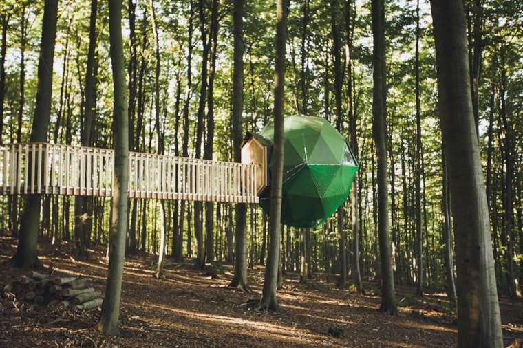 cabanes dans les arbres bois moderne idée 