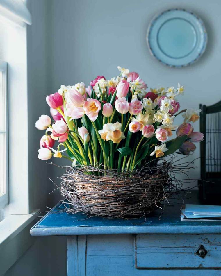 bouquet fleurs déco panier tulipes 