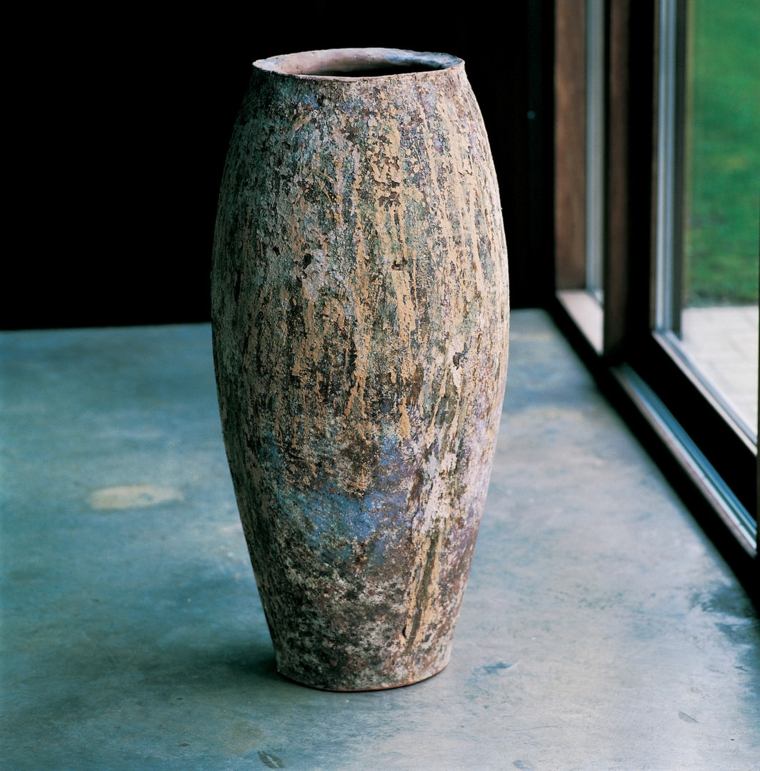 pot de fleurs en terre cuite vase design moderne idée extérieur jardin terrasse