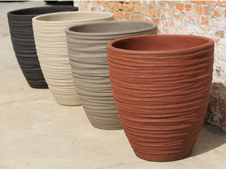 pot de fleurs terre cuite design coloris idée aménager extérieur moderne