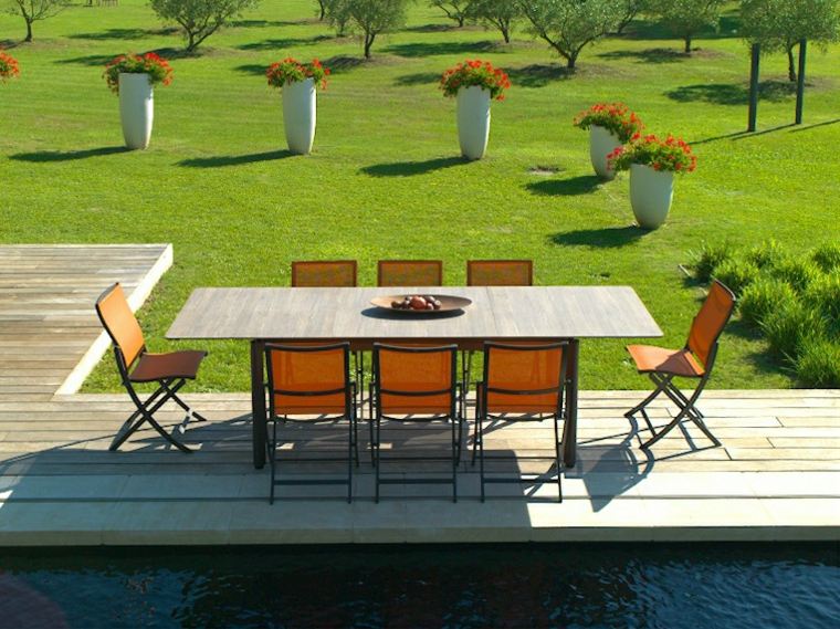 mobilier de terrasse design moderne chaise idée extérieur aménagement 