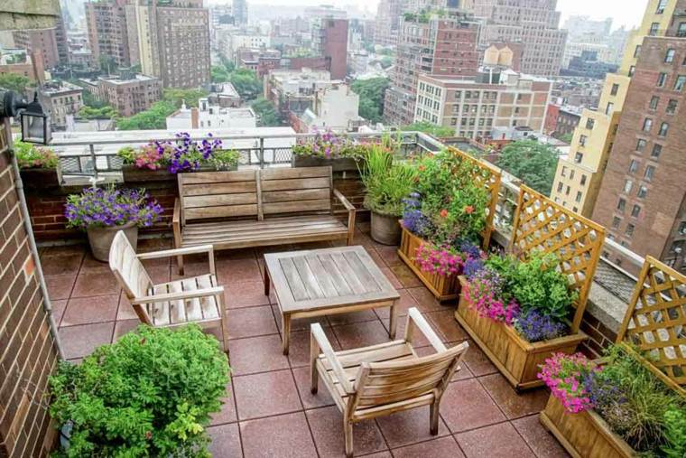 aménager sa terrasse balcon fleurs pot jardiniere