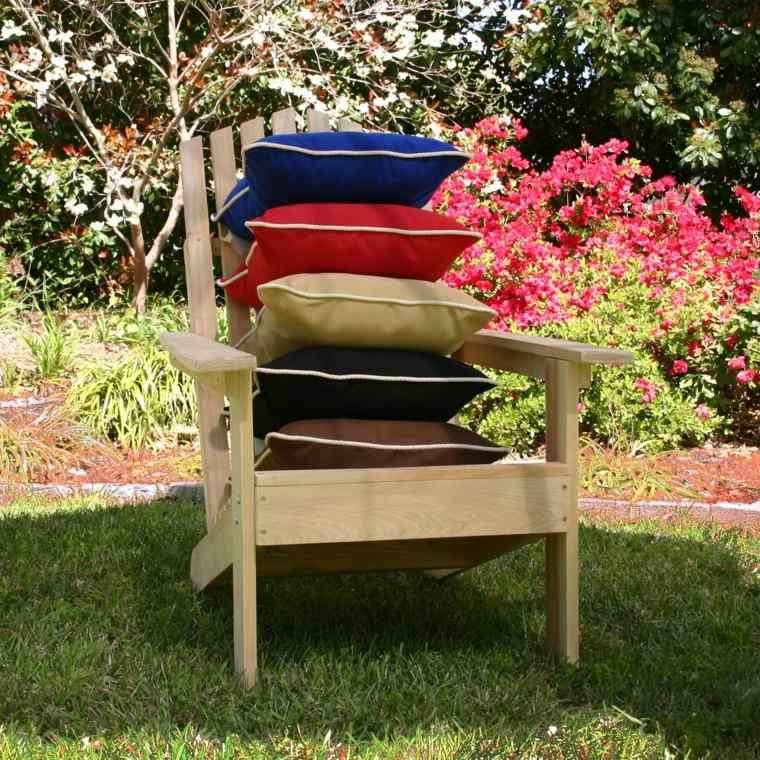 coussins extérieur jardin idée fauteuil bois jardin tendance moderne idée aménager 