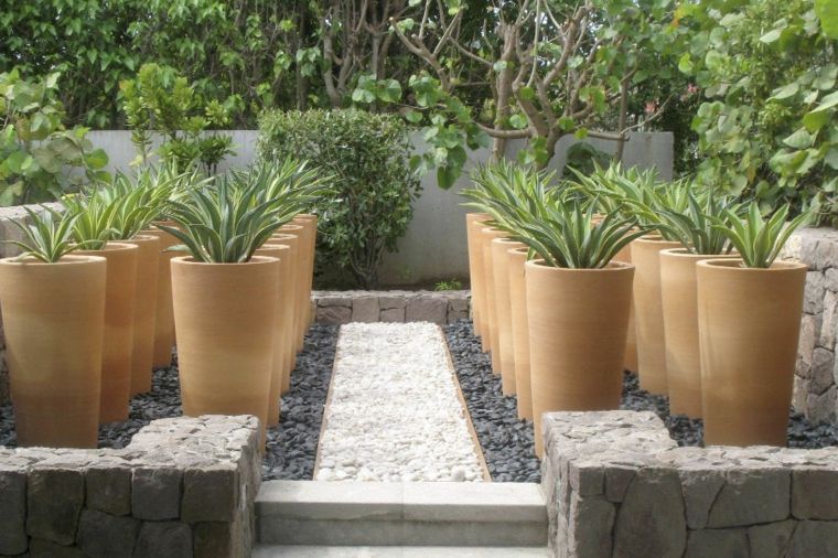 idée déco jardin pot de plante extérieur design