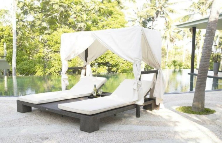 mobilier de jardin deco luxe terrasse piscine moderne