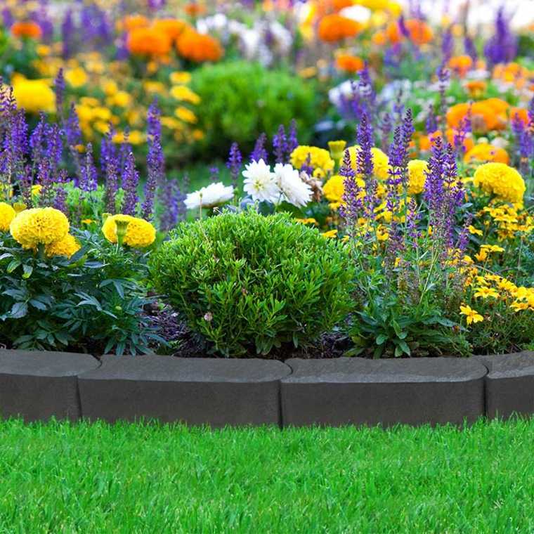 jardin pierre bordure diy idée aménager extérieur tendance fleurs