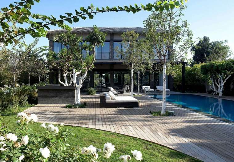 terrasse bois piscine exterieure maison deco contemporaine