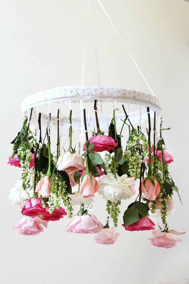 décoration salon fleurs bouquet suspension idée lampe 